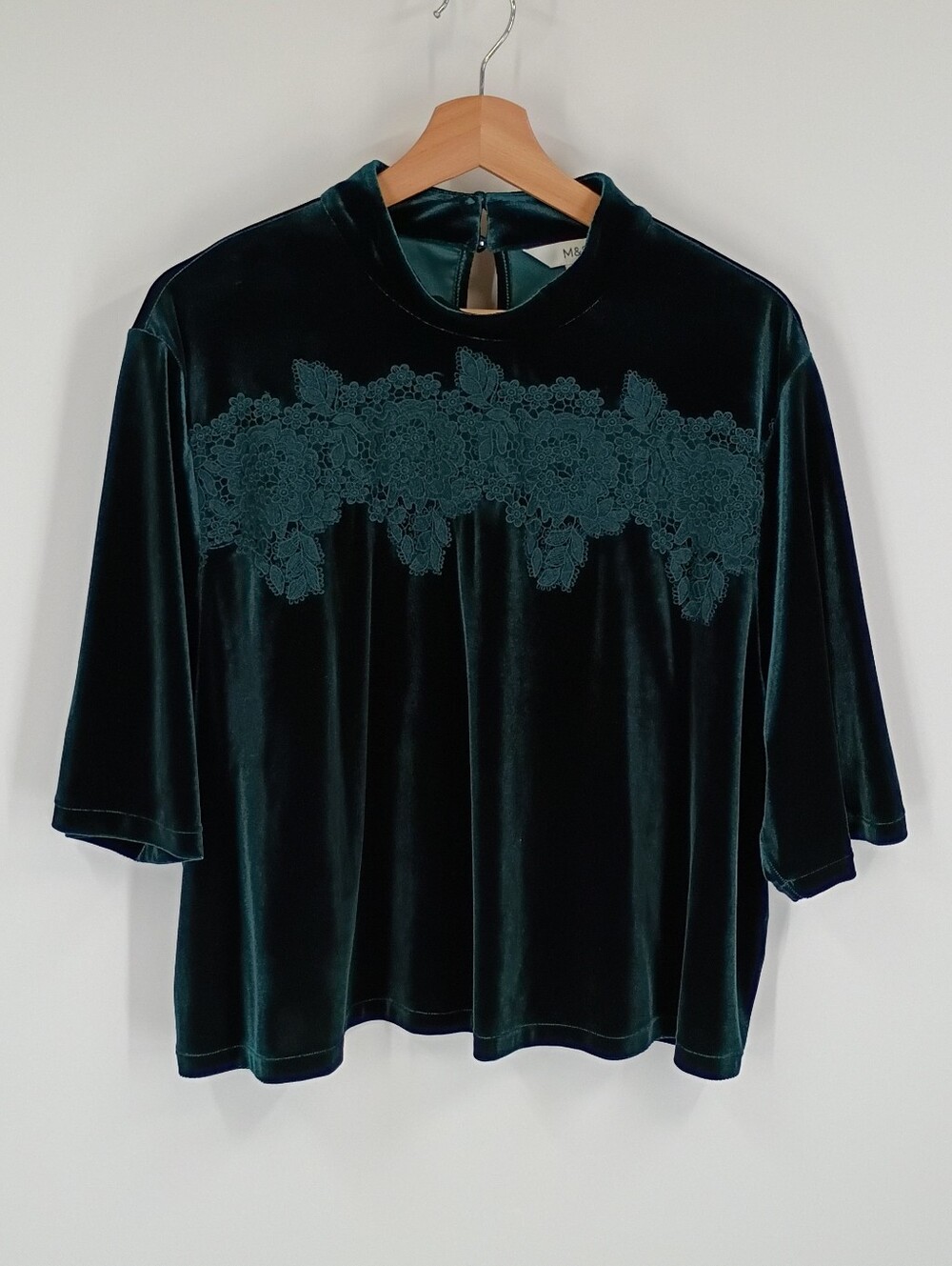 M&S Lace Velvet Lace Cropped Top